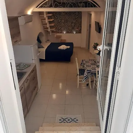 Casa Fiore Centro Storico * غالّيبولي