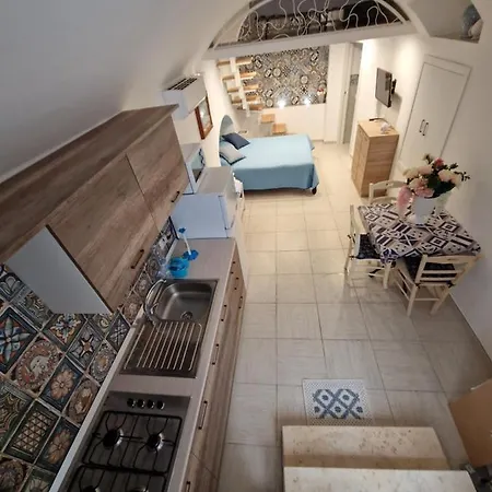 Casa Fiore Centro Storico غالّيبولي